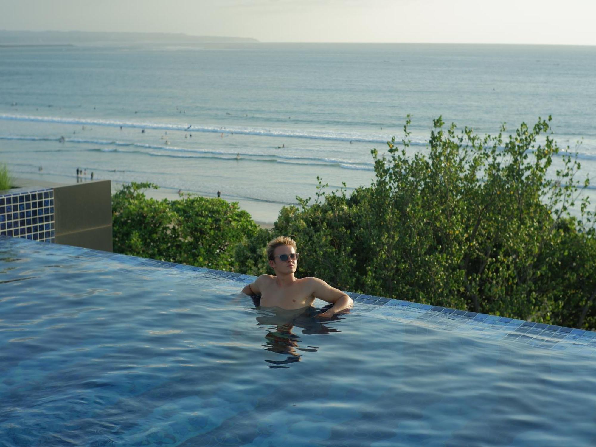 Tribe Bali Kuta Beach Екстер'єр фото